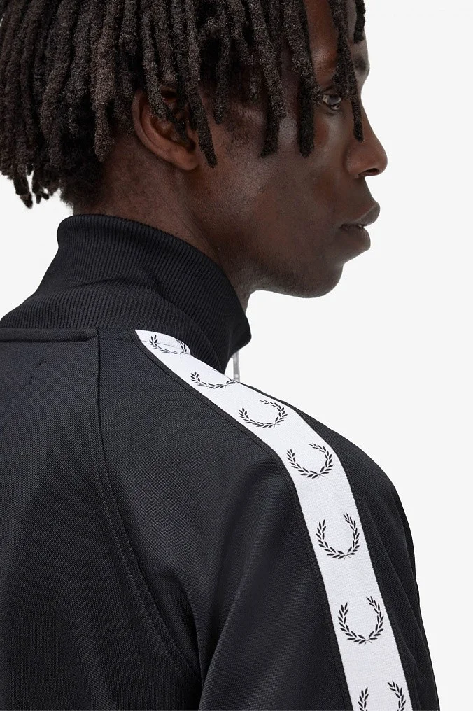 Олимпийка Fred Perry Taped Track Jacket